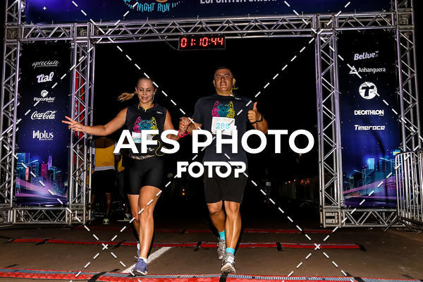 Buy your photos of the eventNeon Night Run 2019 - Brasilia on Fotop