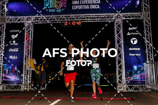 Buy your photos of the eventNeon Night Run 2019 - Brasilia on Fotop