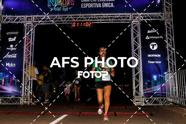 Buy your photos of the eventNeon Night Run 2019 - Brasilia on Fotop