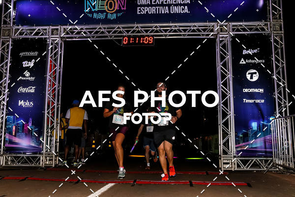 Buy your photos of the eventNeon Night Run 2019 - Brasilia on Fotop
