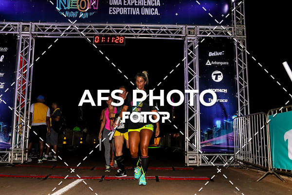 Buy your photos of the eventNeon Night Run 2019 - Brasilia on Fotop