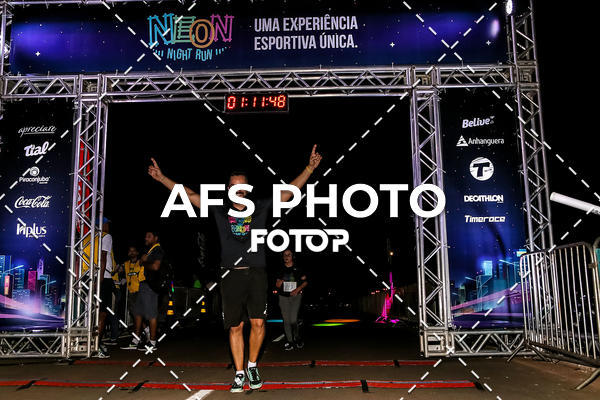 Buy your photos of the eventNeon Night Run 2019 - Brasilia on Fotop