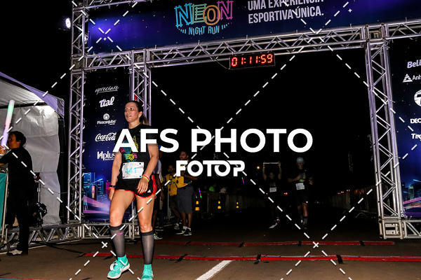 Buy your photos of the eventNeon Night Run 2019 - Brasilia on Fotop