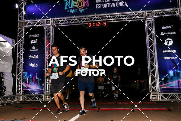 Buy your photos of the eventNeon Night Run 2019 - Brasilia on Fotop