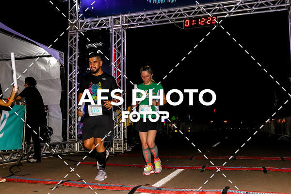 Buy your photos of the eventNeon Night Run 2019 - Brasilia on Fotop