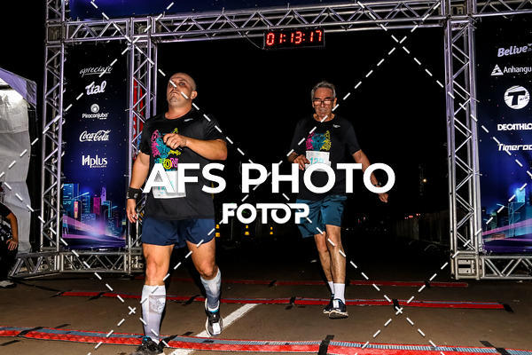 Buy your photos of the eventNeon Night Run 2019 - Brasilia on Fotop