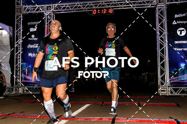Buy your photos of the eventNeon Night Run 2019 - Brasilia on Fotop