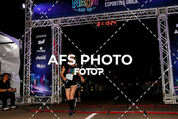 Buy your photos of the eventNeon Night Run 2019 - Brasilia on Fotop