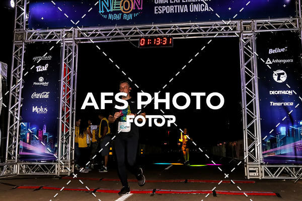 Buy your photos of the eventNeon Night Run 2019 - Brasilia on Fotop