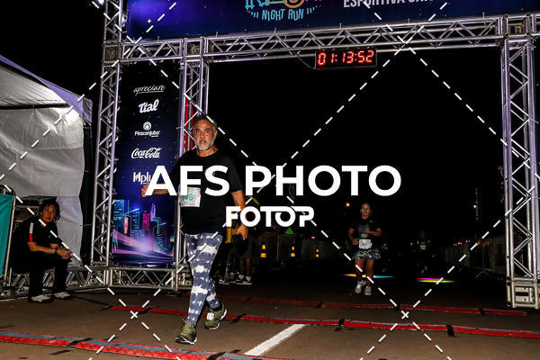 Buy your photos of the eventNeon Night Run 2019 - Brasilia on Fotop