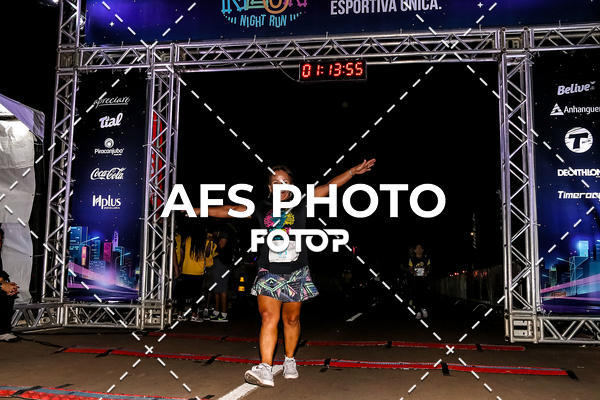 Buy your photos of the eventNeon Night Run 2019 - Brasilia on Fotop