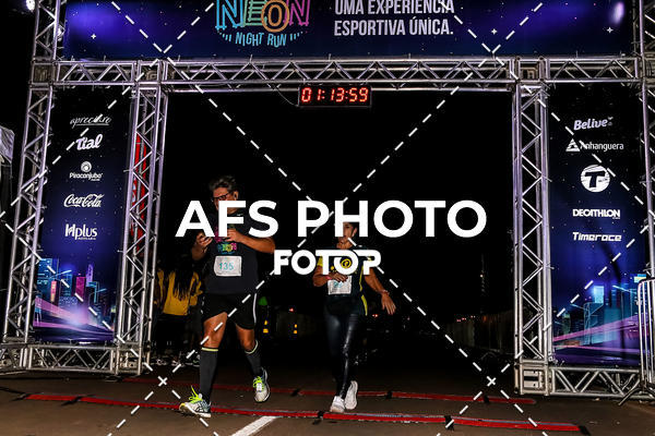 Buy your photos of the eventNeon Night Run 2019 - Brasilia on Fotop