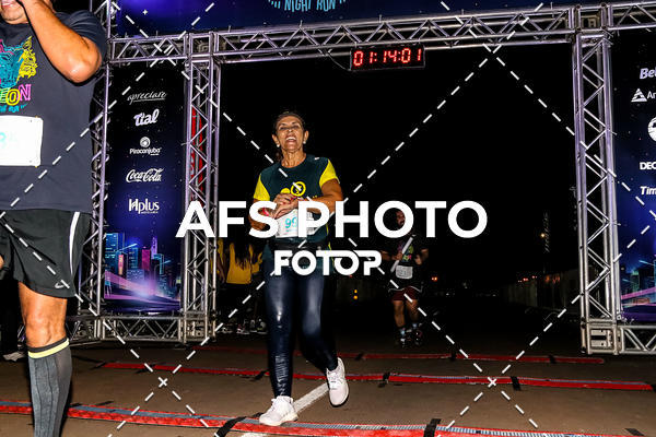 Buy your photos of the eventNeon Night Run 2019 - Brasilia on Fotop
