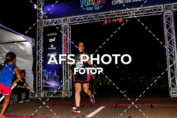 Buy your photos of the eventNeon Night Run 2019 - Brasilia on Fotop