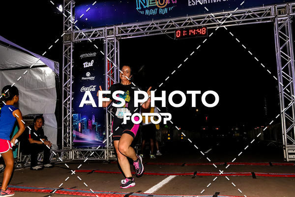 Buy your photos of the eventNeon Night Run 2019 - Brasilia on Fotop
