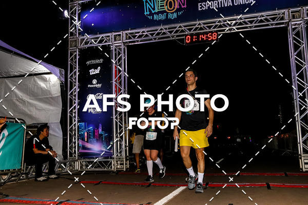 Buy your photos of the eventNeon Night Run 2019 - Brasilia on Fotop