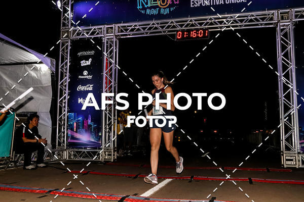 Buy your photos of the eventNeon Night Run 2019 - Brasilia on Fotop