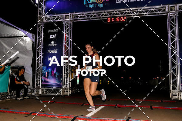 Buy your photos of the eventNeon Night Run 2019 - Brasilia on Fotop