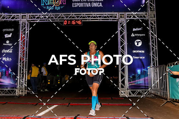 Buy your photos of the eventNeon Night Run 2019 - Brasilia on Fotop