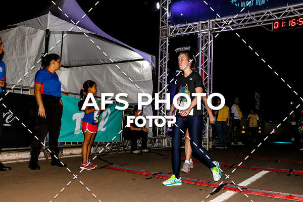 Buy your photos of the eventNeon Night Run 2019 - Brasilia on Fotop
