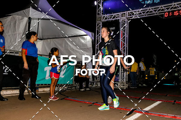 Buy your photos of the eventNeon Night Run 2019 - Brasilia on Fotop