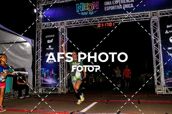 Buy your photos of the eventNeon Night Run 2019 - Brasilia on Fotop