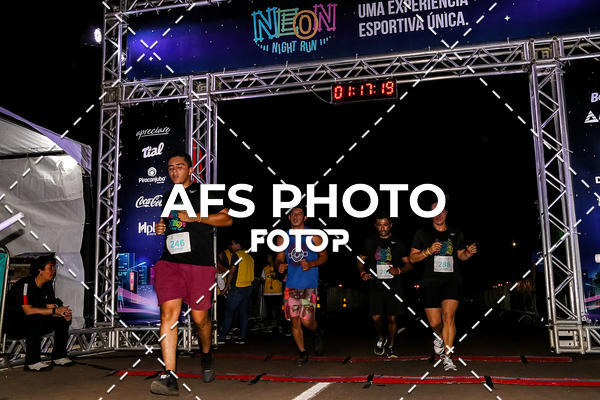 Buy your photos of the eventNeon Night Run 2019 - Brasilia on Fotop