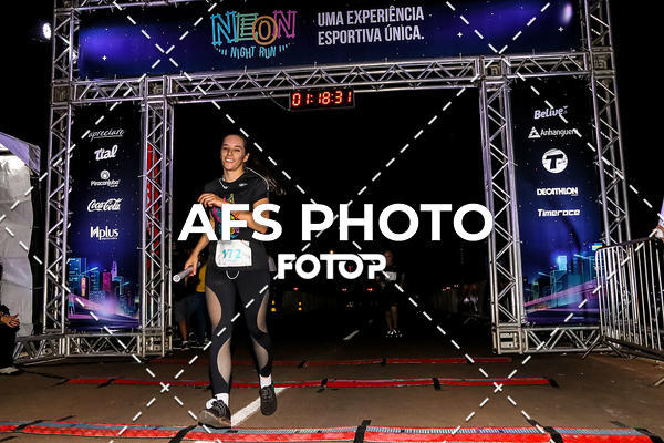 Buy your photos of the eventNeon Night Run 2019 - Brasilia on Fotop