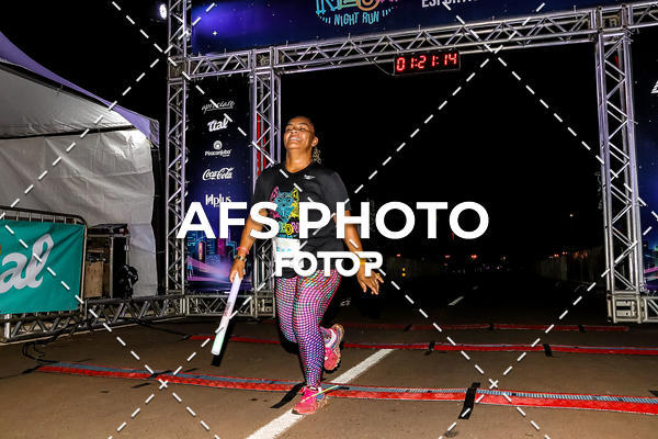 Buy your photos of the eventNeon Night Run 2019 - Brasilia on Fotop