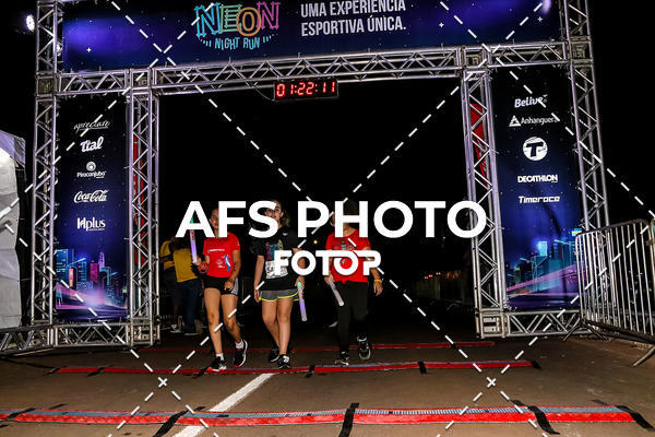 Buy your photos of the eventNeon Night Run 2019 - Brasilia on Fotop