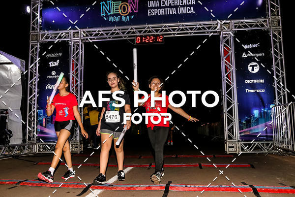 Buy your photos of the eventNeon Night Run 2019 - Brasilia on Fotop