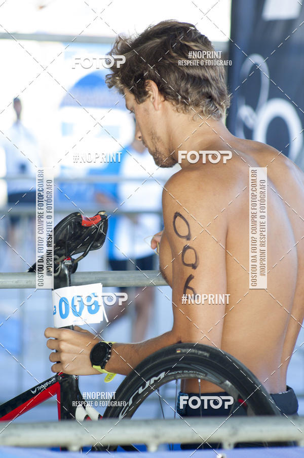 Buy your photos of the eventBLUE SERIES TRIATHLON BERTIOGA 2019 on Fotop