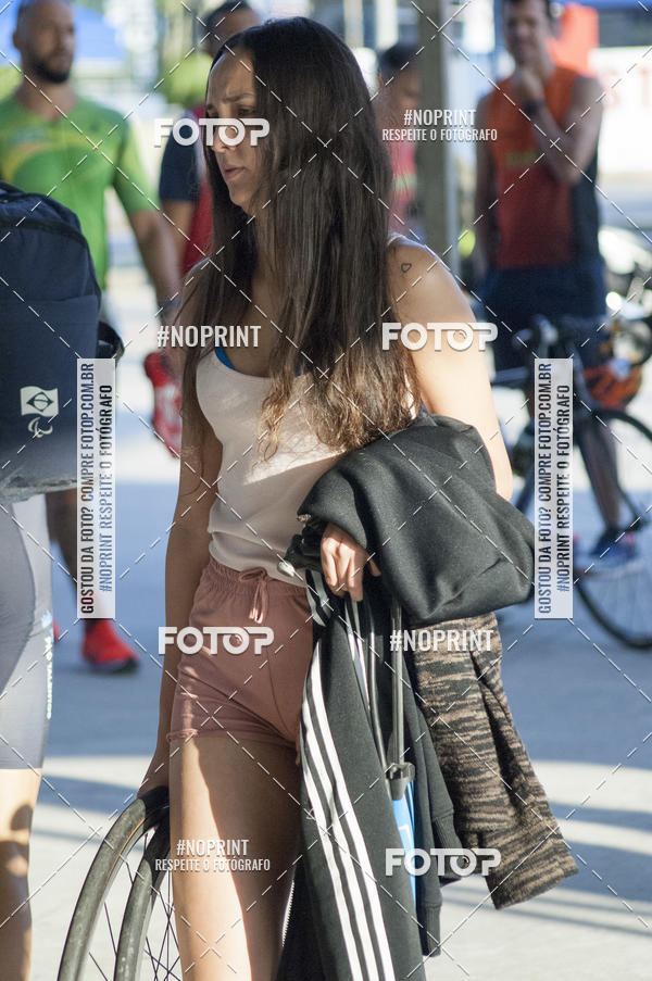 Buy your photos of the eventBLUE SERIES TRIATHLON BERTIOGA 2019 on Fotop