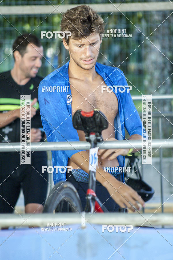 Buy your photos of the eventBLUE SERIES TRIATHLON BERTIOGA 2019 on Fotop