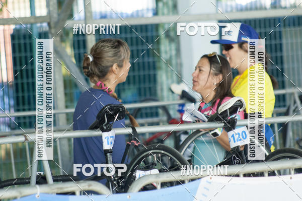 Buy your photos of the eventBLUE SERIES TRIATHLON BERTIOGA 2019 on Fotop