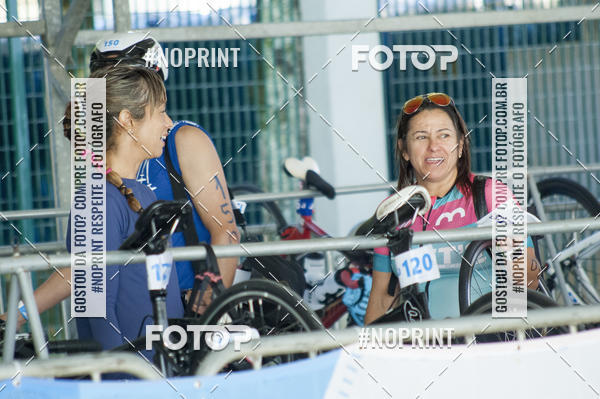 Buy your photos of the eventBLUE SERIES TRIATHLON BERTIOGA 2019 on Fotop