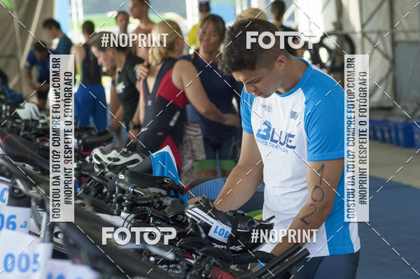 Buy your photos of the eventBLUE SERIES TRIATHLON BERTIOGA 2019 on Fotop
