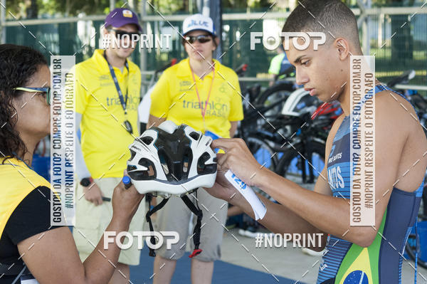 Acquista le foto dell'eventoBLUE SERIES TRIATHLON BERTIOGA 2019 in Fotop