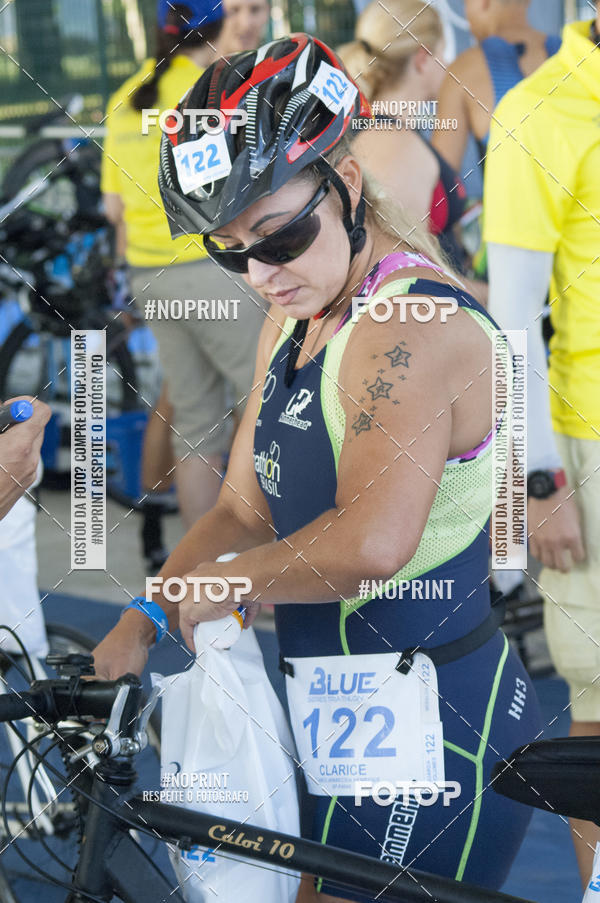 Acquista le foto dell'eventoBLUE SERIES TRIATHLON BERTIOGA 2019 in Fotop