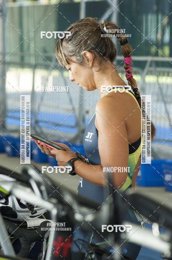 Acquista le foto dell'eventoBLUE SERIES TRIATHLON BERTIOGA 2019 in Fotop