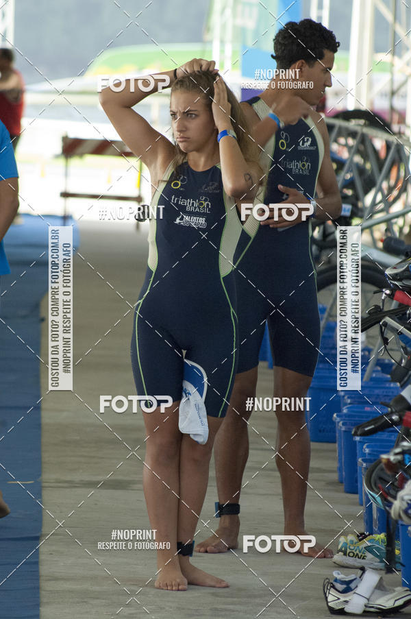 Acquista le foto dell'eventoBLUE SERIES TRIATHLON BERTIOGA 2019 in Fotop