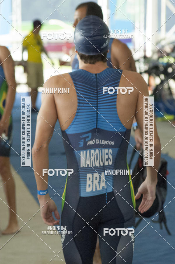 Acquista le foto dell'eventoBLUE SERIES TRIATHLON BERTIOGA 2019 in Fotop