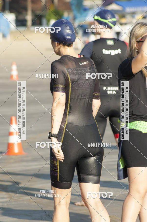 Achetez vos photos de l'vnementBLUE SERIES TRIATHLON BERTIOGA 2019 sur Fotop