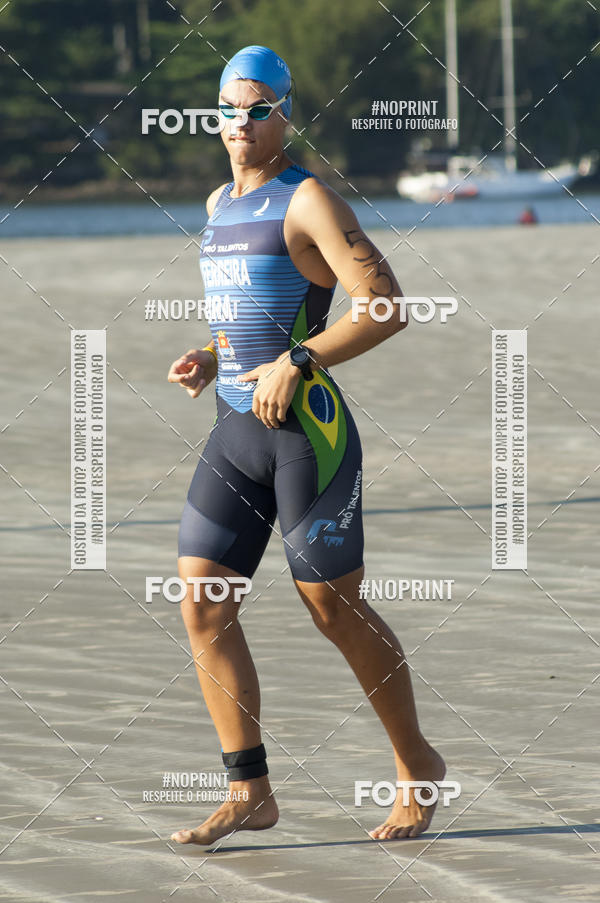 Achetez vos photos de l'vnementBLUE SERIES TRIATHLON BERTIOGA 2019 sur Fotop