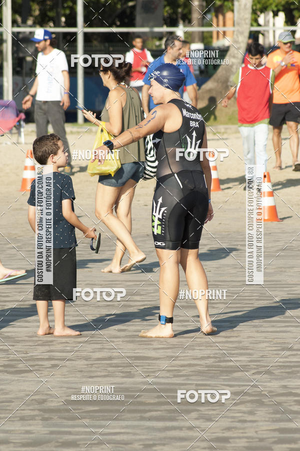 Acquista le foto dell'eventoBLUE SERIES TRIATHLON BERTIOGA 2019 in Fotop