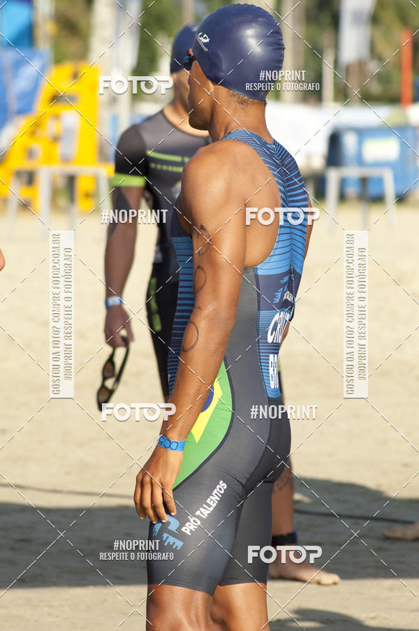 Acquista le foto dell'eventoBLUE SERIES TRIATHLON BERTIOGA 2019 in Fotop