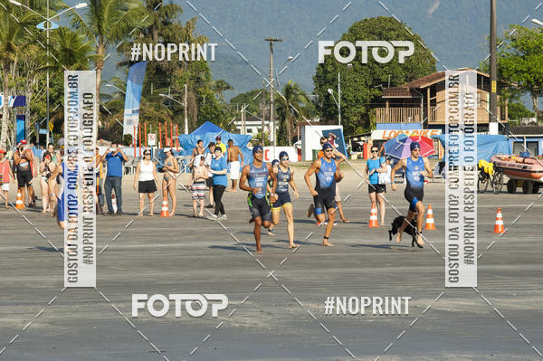 Achetez vos photos de l'vnementBLUE SERIES TRIATHLON BERTIOGA 2019 sur Fotop