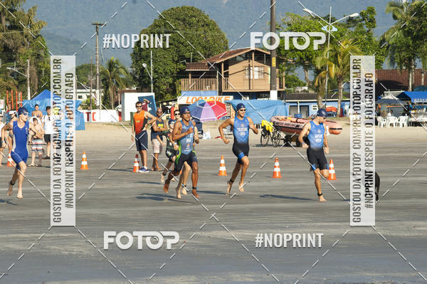 Achetez vos photos de l'vnementBLUE SERIES TRIATHLON BERTIOGA 2019 sur Fotop