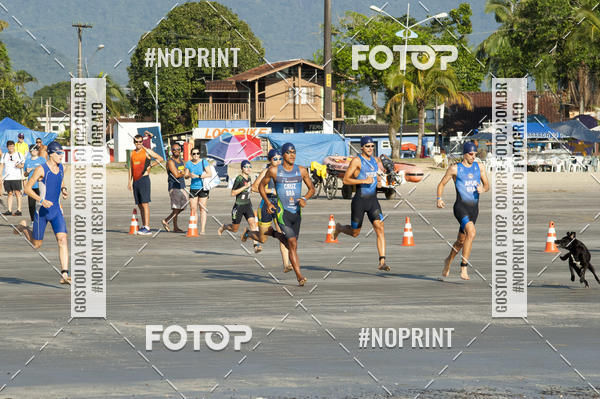 Achetez vos photos de l'vnementBLUE SERIES TRIATHLON BERTIOGA 2019 sur Fotop