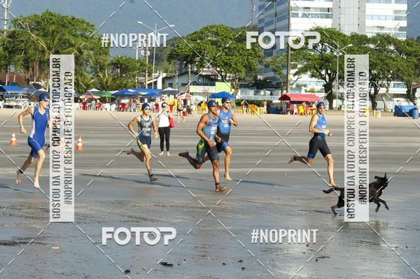 Achetez vos photos de l'vnementBLUE SERIES TRIATHLON BERTIOGA 2019 sur Fotop